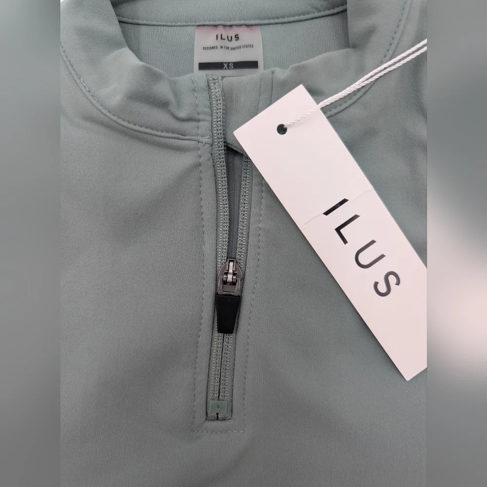 NWT ILUS Essential  Size XS Sea Foam High Neck Crop Top Front Zip It All In Bra - Picture 6 of 17